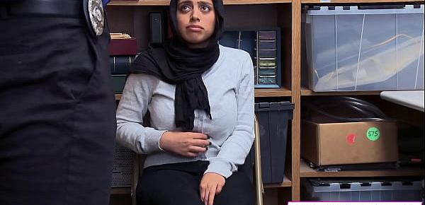  Hijab Wearing Muslim Ella Knox Gets Dicked
